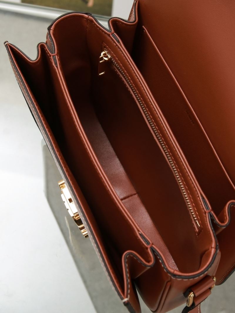 Ce1i*e triomphe bags